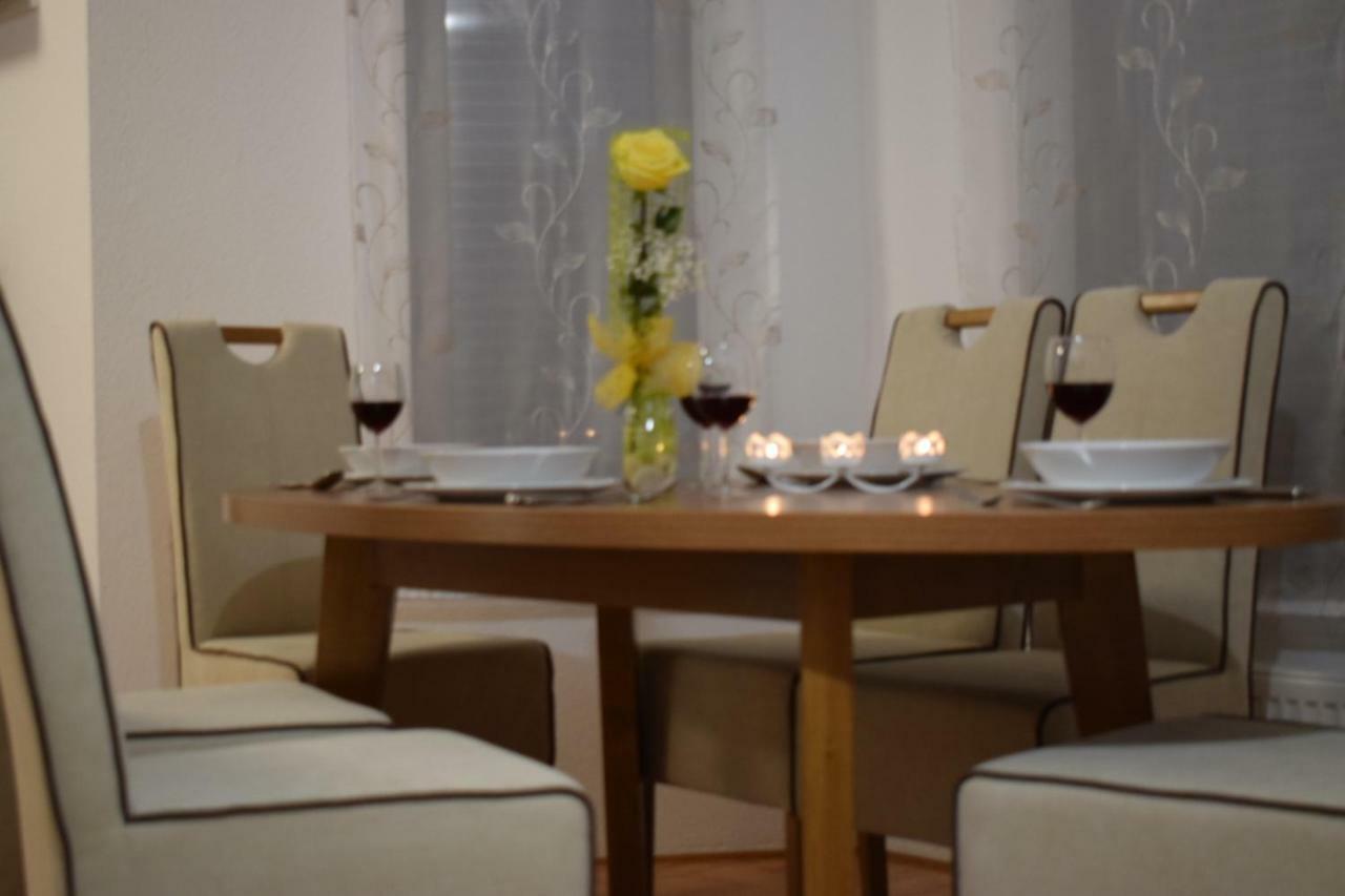 Apartment Golden Fields สโมลยานัซ ภายนอก รูปภาพ